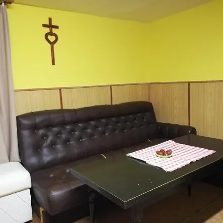 Chata Pod Dedovou Дом отдыха *