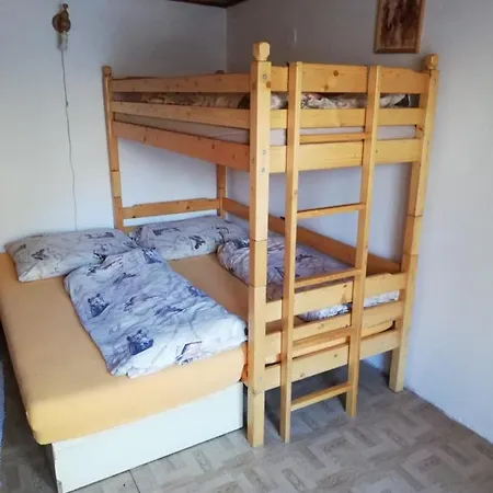 Chata Pod Dedovou Дом отдыха *